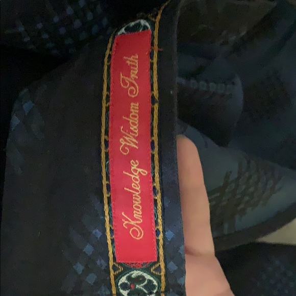 Robert Graham Shirt - Picture 5 of 7